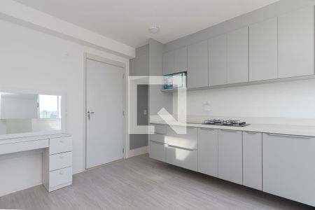 Sala/ Cozinha de apartamento à venda com 1 quarto, 64m² em Jardim Aeroporto, São Paulo