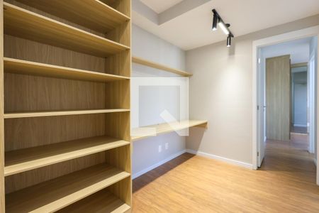 Corredor de apartamento para alugar com 2 quartos, 73m² em Jardim Caboré, São Paulo