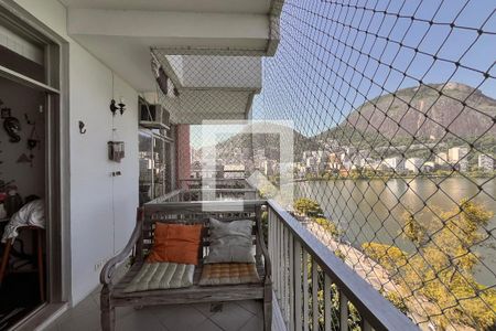 Vista  de apartamento à venda com 3 quartos, 120m² em Lagoa, Rio de Janeiro