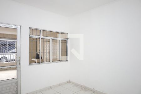 Sala de casa à venda com 2 quartos, 220m² em Jardim Guaianazes, São Paulo