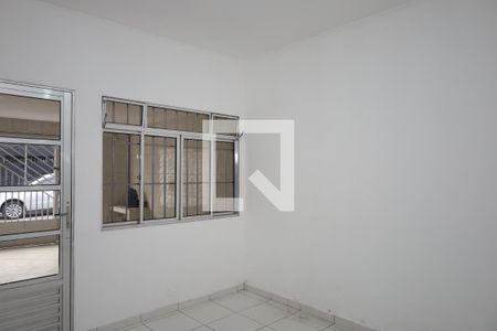 Sala de casa à venda com 2 quartos, 225m² em Jardim Guaianazes, São Paulo