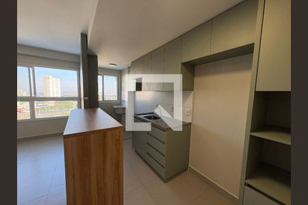 Sala/cozinha de apartamento à venda com 2 quartos, 68m² em Serrinha, Goiânia
