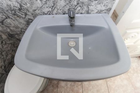 Lavabo de casa para alugar com 2 quartos, 80m² em Jardim Guaianazes, São Paulo
