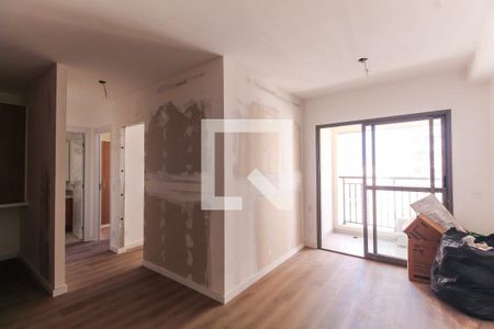 Sala/Cozinha de apartamento para alugar com 2 quartos, 52m² em Quarta Parada, São Paulo