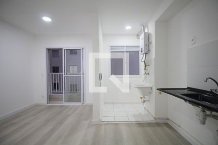 Sala/Cozinha de apartamento para alugar com 2 quartos, 38m² em Jardim Piracuama, São Paulo