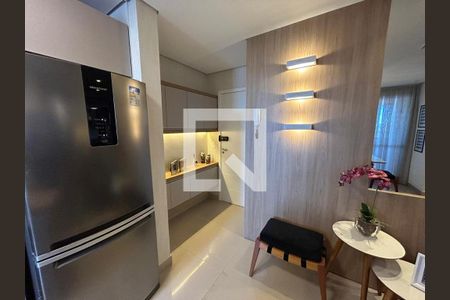 Cozinha de apartamento para alugar com 2 quartos, 63m² em Santa Mônica, Uberlândia