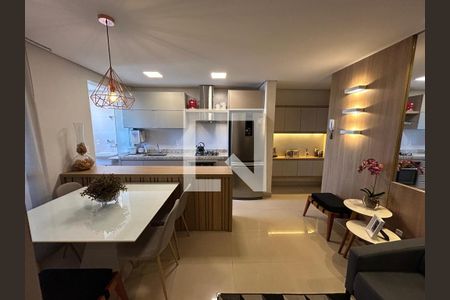 Sala de apartamento para alugar com 2 quartos, 63m² em Santa Mônica, Uberlândia