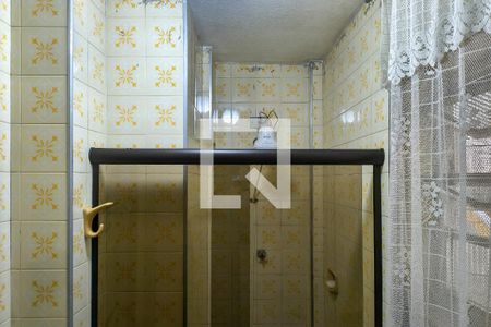 Banheiro  de kitnet/studio para alugar com 0 quarto, 38m² em Vila Balnearia, Praia Grande