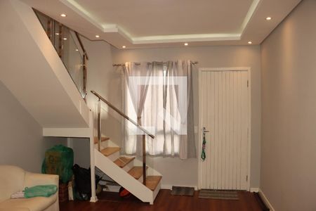 Casa de Condomínio para alugar com 2 quartos, 70m² em Aguassai, Cotia