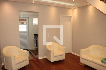 Casa de Condomínio para alugar com 2 quartos, 70m² em Aguassai, Cotia