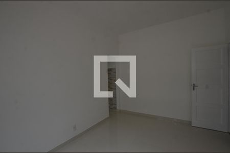 Sala de casa para alugar com 3 quartos, 90m² em Cascadura, Rio de Janeiro