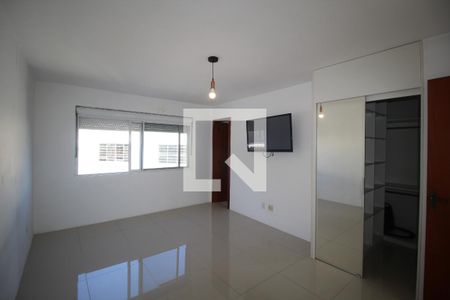 Suíte 1 de apartamento à venda com 1 quarto, 61m² em Passo D’areia, Porto Alegre