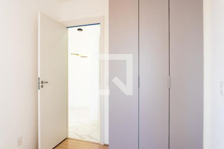 Quarto 1 de apartamento para alugar com 2 quartos, 45m² em Santo Cristo, Rio de Janeiro