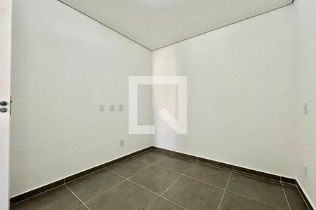 Quarto de casa para alugar com 1 quarto, 32m² em Parque Jabaquara, São Paulo