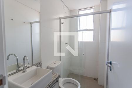 Banheiro da Suíte de apartamento à venda com 2 quartos, 54m² em Ana Lúcia, Belo Horizonte