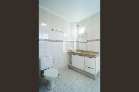 Banheiro da Suíte de apartamento para alugar com 2 quartos, 77m² em Jardim Astro, Sorocaba