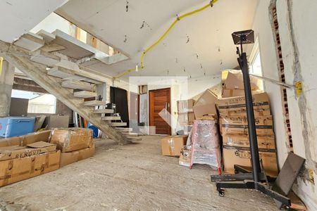 Casa à venda com 4 quartos, 253m² em Alphaville, Santana de Parnaíba