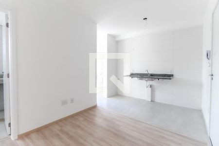 Sala - Cozinha de apartamento para alugar com 1 quarto, 33m² em Cidade Antônio Estêvão de Carvalho, São Paulo