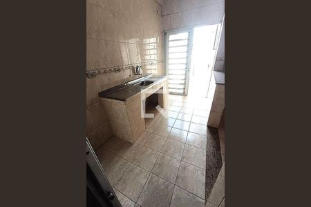 Casa à venda com 3 quartos, 77m² em Vila Industrial, São Paulo
