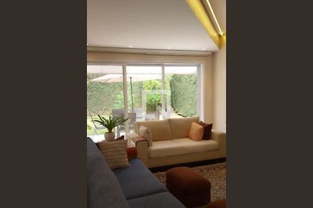 Casa à venda com 3 quartos, 270m² em Alphaville, Santana de Parnaíba