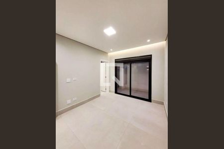 Casa à venda com 4 quartos, 297m² em Suru, Barueri