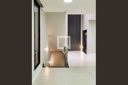 Casa à venda com 4 quartos, 297m² em Suru, Barueri