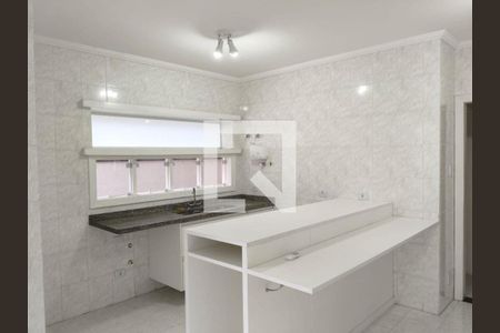 Casa à venda com 3 quartos, 321m² em Morada dos Pássaros, Barueri