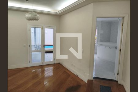 Casa à venda com 3 quartos, 321m² em Morada dos Pássaros, Barueri