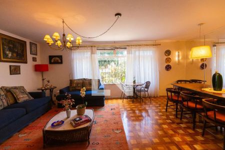 Casa à venda com 4 quartos, 290m² em Vila Mariana, São Paulo