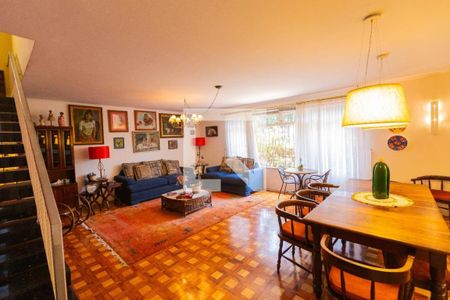 Casa à venda com 4 quartos, 290m² em Vila Mariana, São Paulo