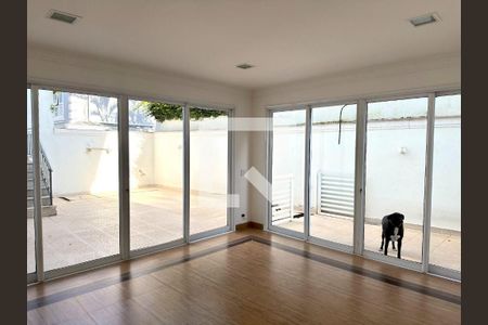 Casa à venda com 4 quartos, 686m² em Morada dos Pinheiros (Aldeia da Serra), Barueri