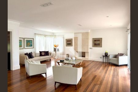 Casa à venda com 4 quartos, 686m² em Morada dos Pinheiros (Aldeia da Serra), Barueri