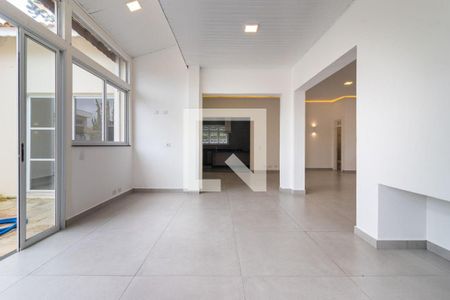 Casa à venda com 4 quartos, 322m² em Morada dos Pássaros, Barueri