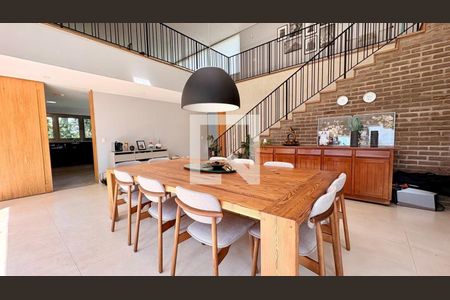 Casa à venda com 4 quartos, 644m² em Morada dos Pássaros, Barueri