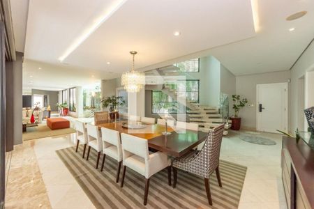 Casa à venda com 5 quartos, 1600m² em Residencial Morada dos Lagos, Barueri