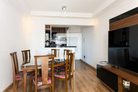 sala  de apartamento para alugar com 2 quartos, 70m² em Jardim Henriqueta, Taboão da Serra