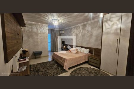 Casa à venda com 4 quartos, 280m² em Vila Carrão, São Paulo