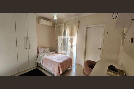 Casa à venda com 4 quartos, 280m² em Vila Carrão, São Paulo