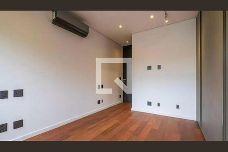Casa à venda com 5 quartos, 450m² em Jardim Paulista, São Paulo