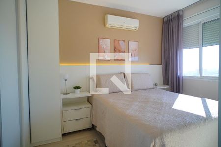 Quarto suíte  de apartamento à venda com 2 quartos, 69m² em Jardim Lindóia, Porto Alegre