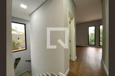 Casa à venda com 3 quartos, 230m² em Sítio do Rosário, Barueri