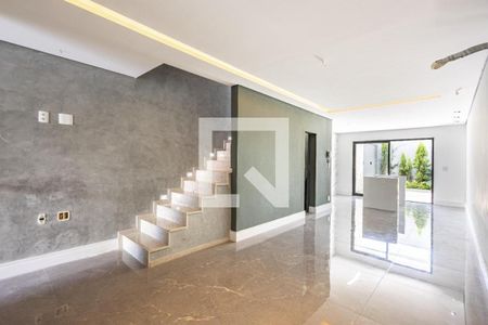 Casa à venda com 3 quartos, 260m² em Vila Gomes Cardim, São Paulo
