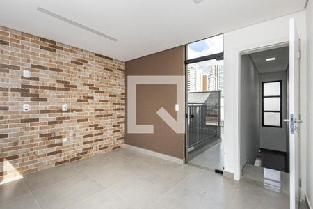 Casa à venda com 3 quartos, 260m² em Vila Gomes Cardim, São Paulo