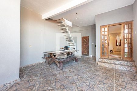 Casa à venda com 4 quartos, 300m² em Chácara Mafalda, São Paulo