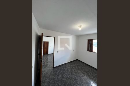 Casa à venda com 6 quartos, 300m² em Vila Teresinha, São Paulo