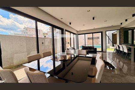 Casa à venda com 4 quartos, 344m² em Morada das Nuvens, Barueri