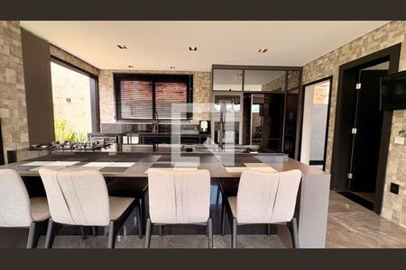 Casa à venda com 4 quartos, 344m² em Morada das Nuvens, Barueri