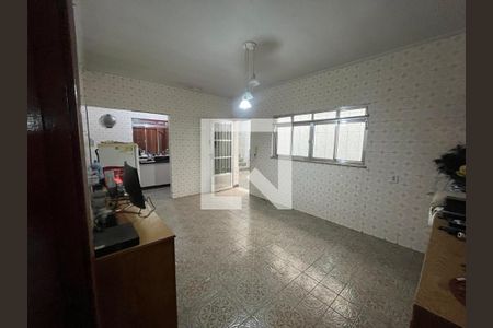 Casa à venda com 3 quartos, 223m² em Vila Guedes, São Paulo