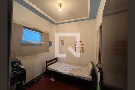 Casa à venda com 3 quartos, 223m² em Vila Guedes, São Paulo