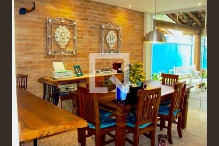 Casa à venda com 3 quartos, 210m² em Quintas do Ingaí, Barueri